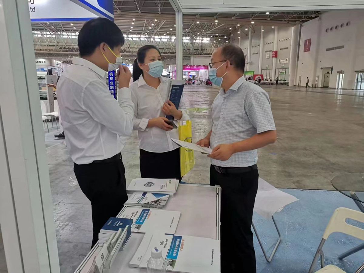 1726127863738139.jpg 1-220P20UTO08.jpg